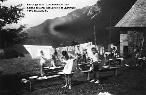COLO JEUNE FRANCE 1953 devant le Ru 6